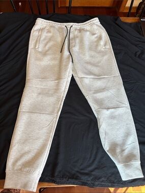 American Eagle Outfitters Light Gray Men's Jogger Sweatpants